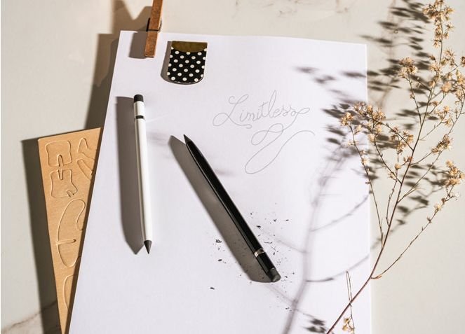 Escribe un Futuro Sostenible: El Bolígrafo sin Tinta que Eleva Tu Marca