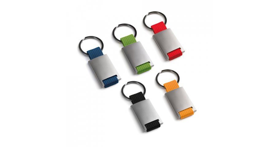 Un Pequeño Gran Detalle: El Llavero de Metal que Eleva tu Marca